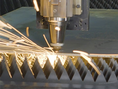 Y a-t-il un défaut sur la surface des produits de coupe laser?