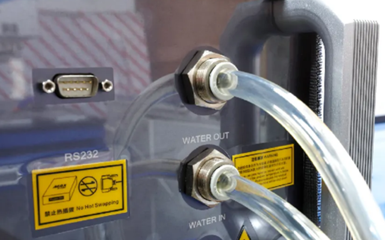 source laser &agrave; fibre