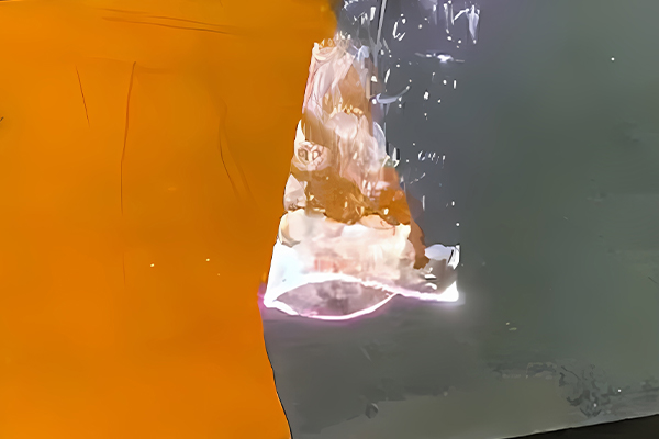 d&eacute;capage de peinture au laser sur bois