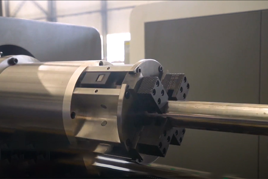 laser &agrave; tubes CNC