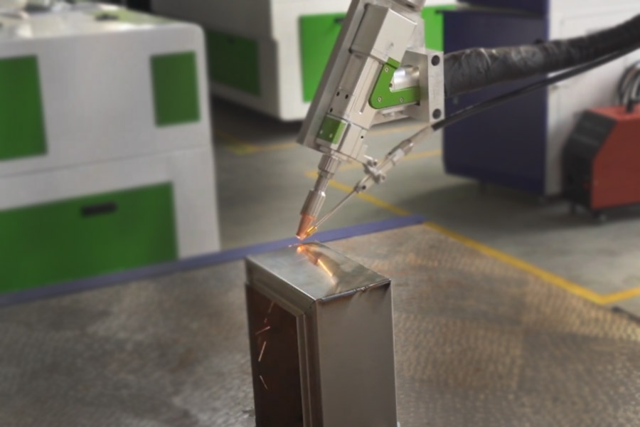 machines utilis&eacute;es en soudage