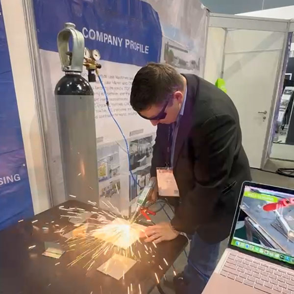 INTERTOOL Autriche Poste &agrave; souder 