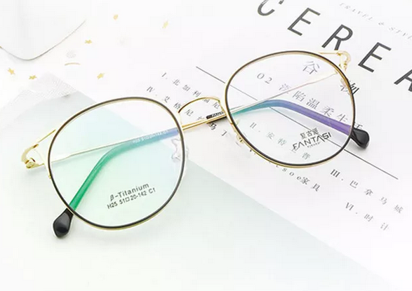 La monture de lunettes à marquage laser rend le monde plus clair