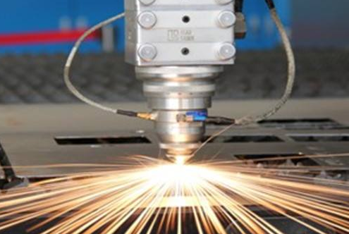 Comment couper des trous avec une machine à découper au laser?