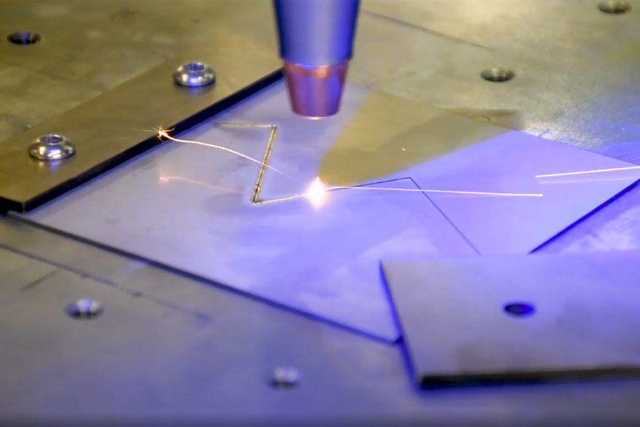 Qu’est-ce que le soudage par faisceau laser ?Comment atteint-il une haute précision ?